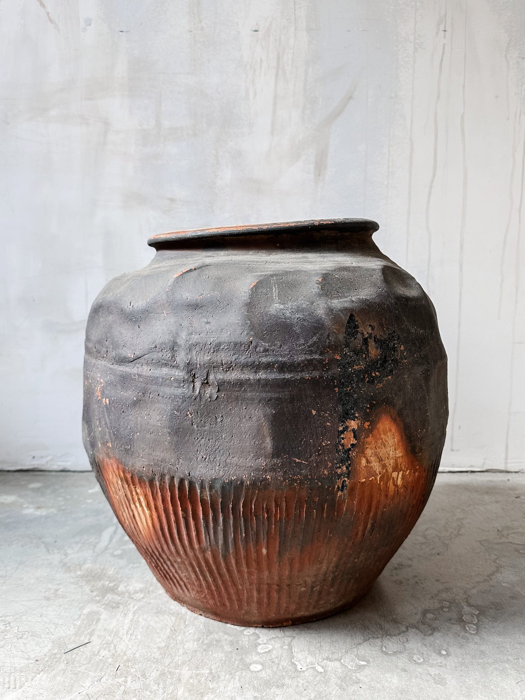 Unglazed terracotta pot