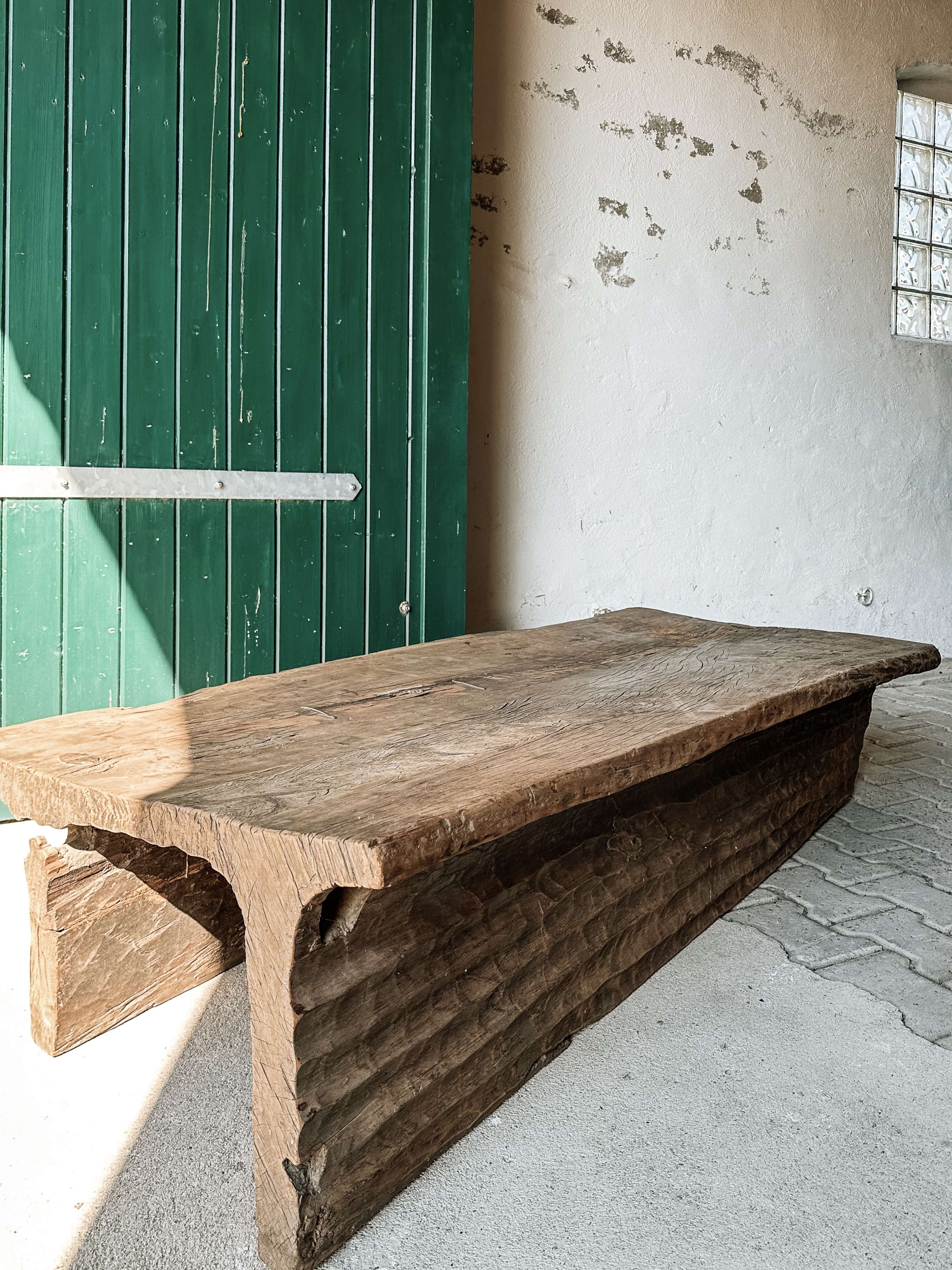 Antiker Nagaland Coffee Table