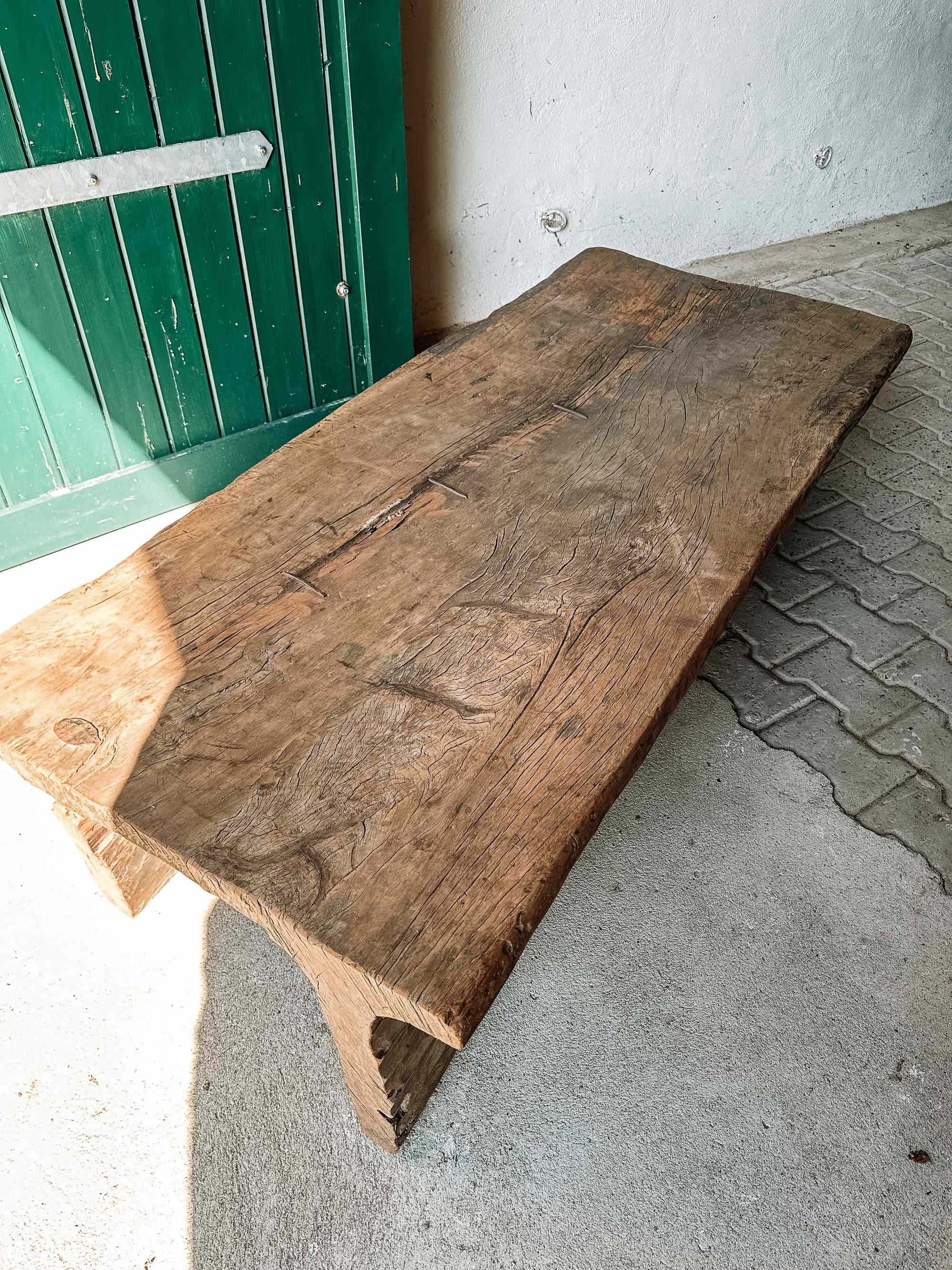 Antiker Nagaland Coffee Table