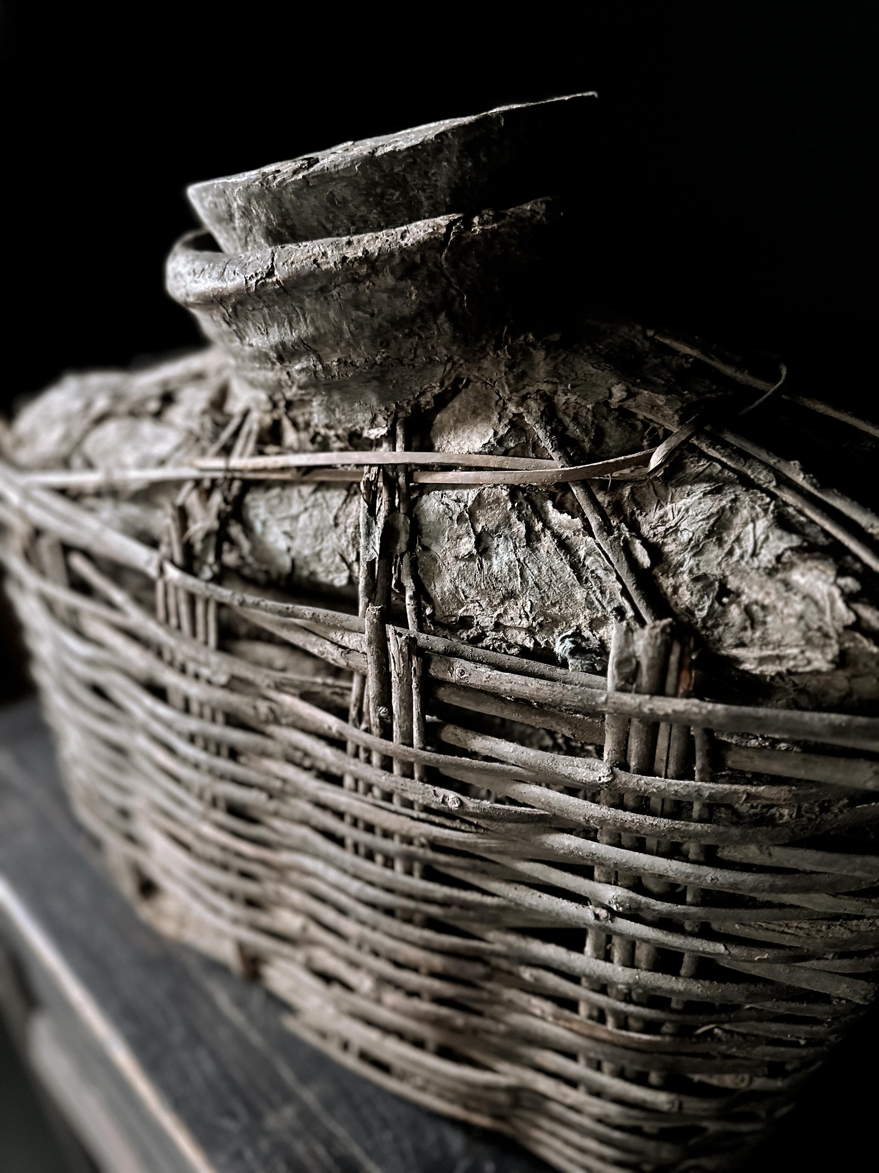 Old loam basket lid