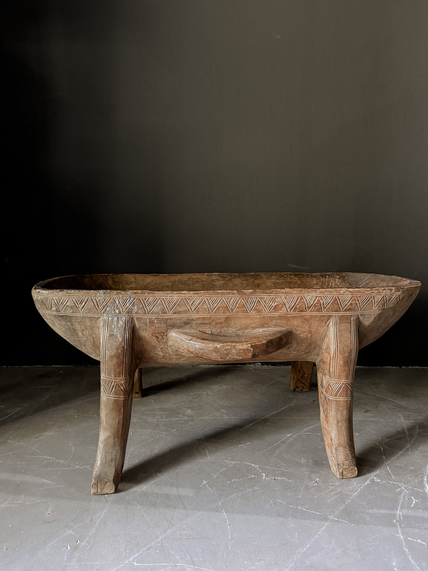 Ethiopian Jinka table