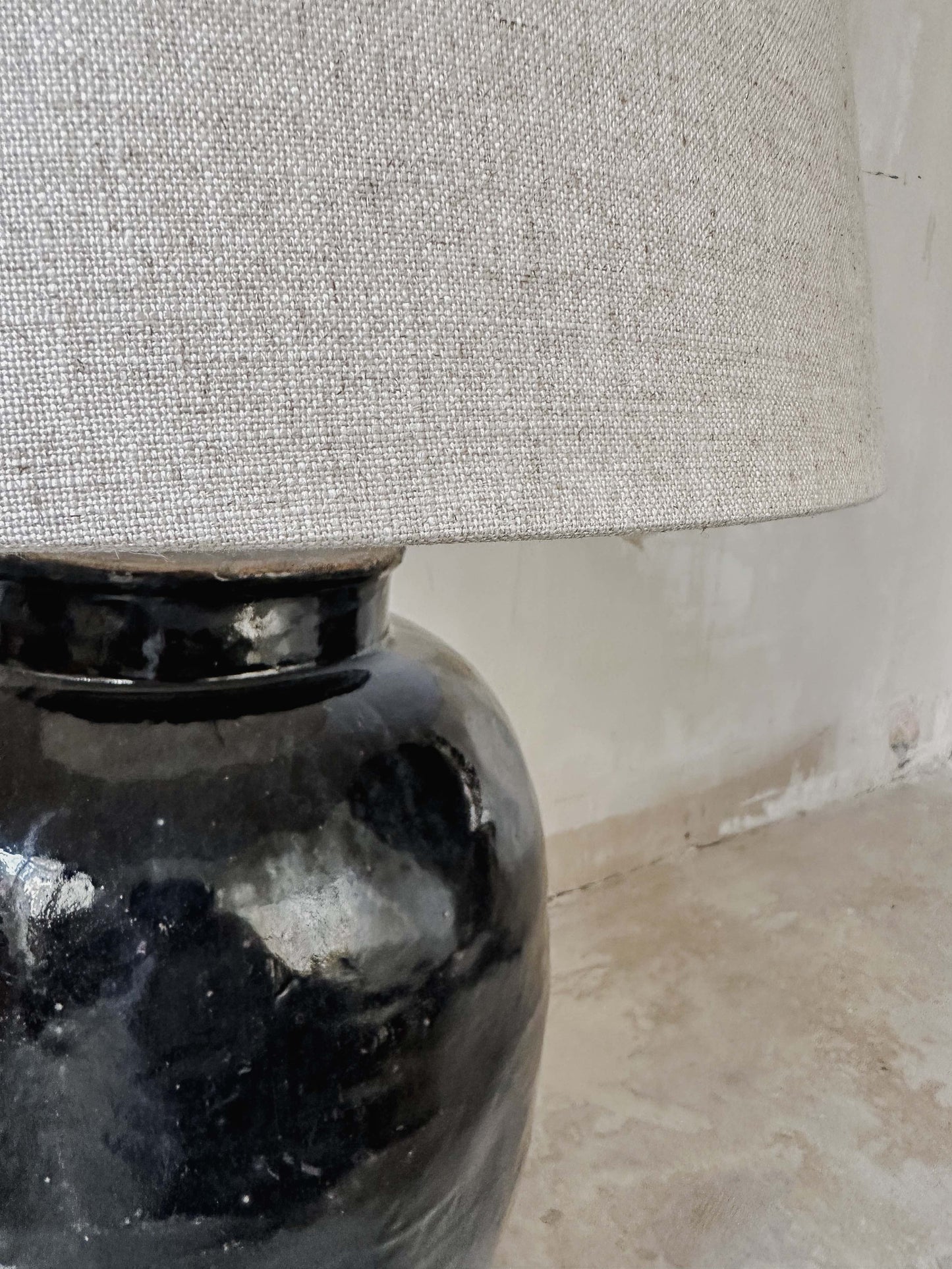 lamp antique urn vase & linen