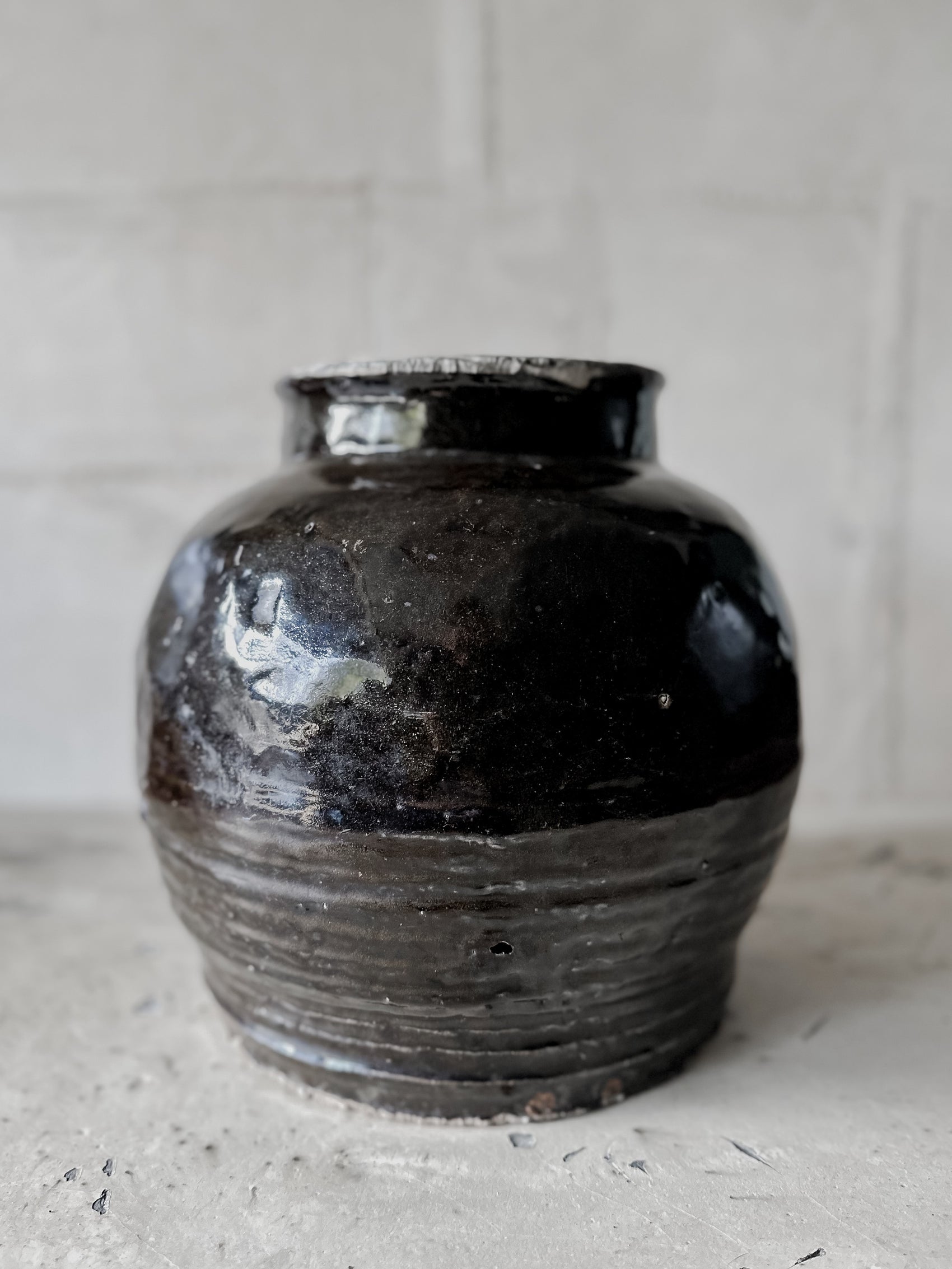 Antique Chinese pot
