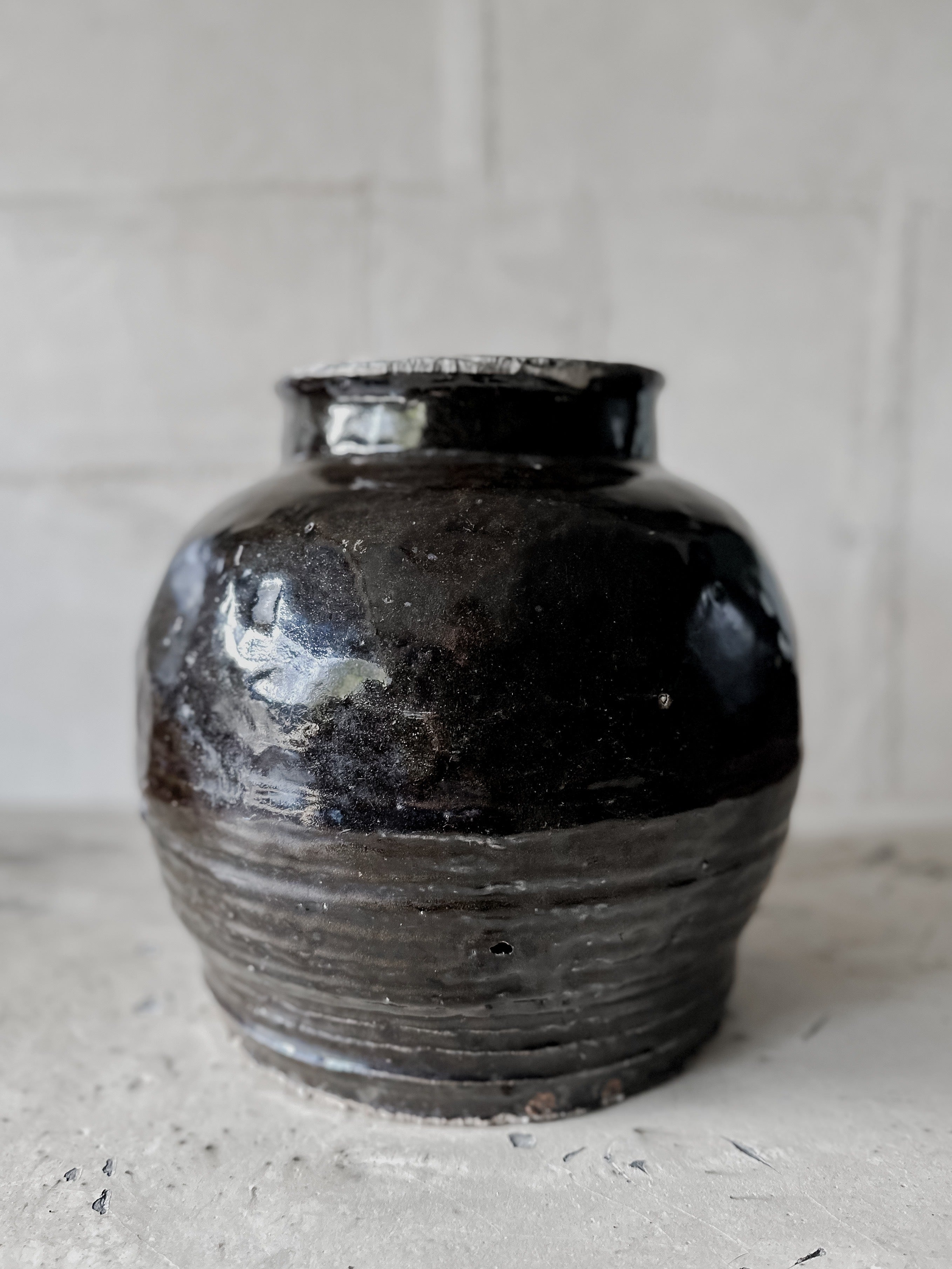 Antique Chinese pot