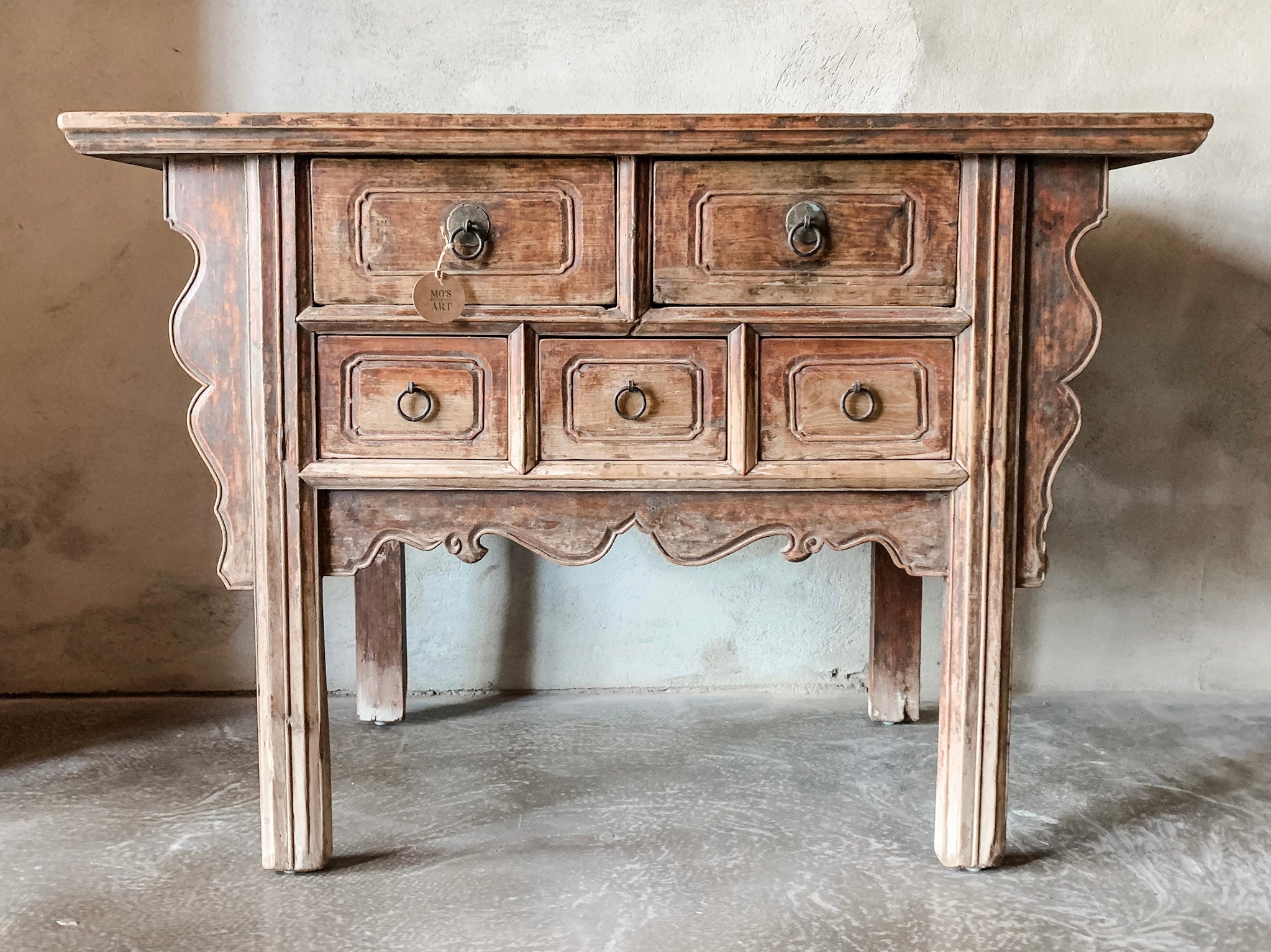 dresser of 5 drawers