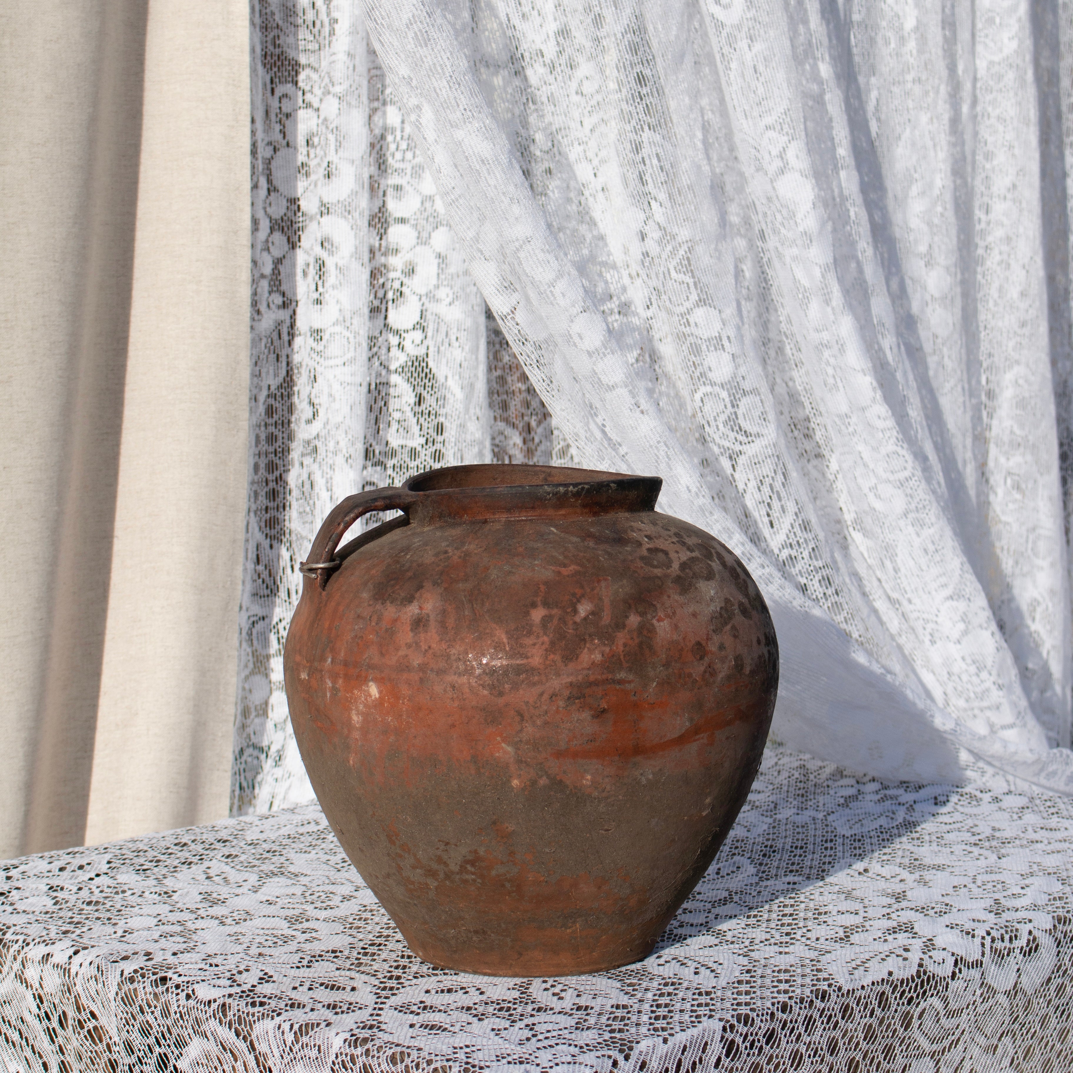 antique Ukraine pot #10