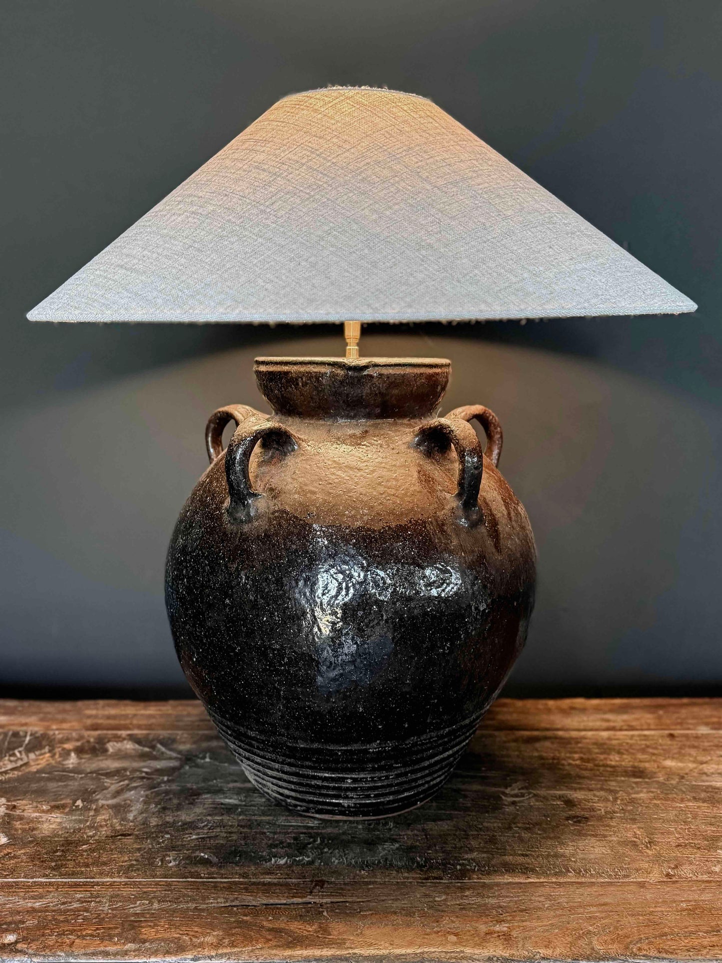 antique vessel lamp – China black glazed