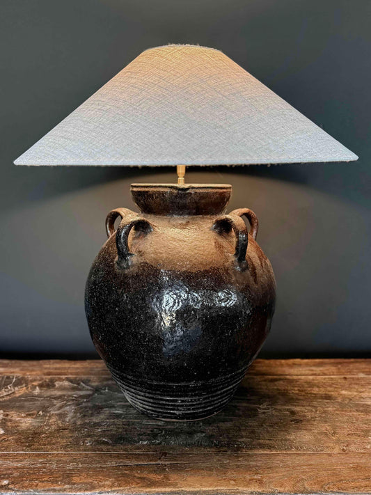 antique vessel lamp – China black glazed