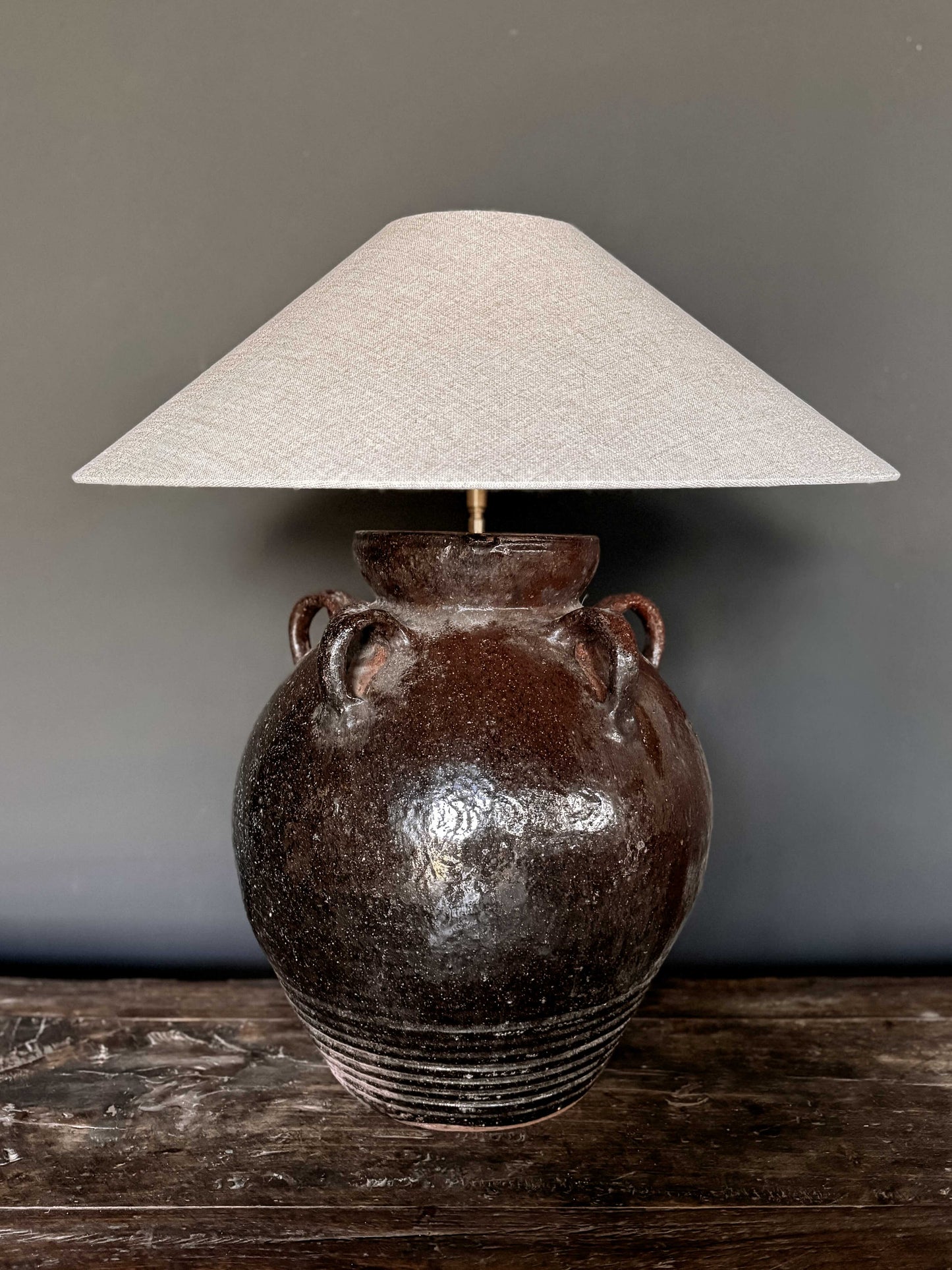 antique vessel lamp – China black glazed