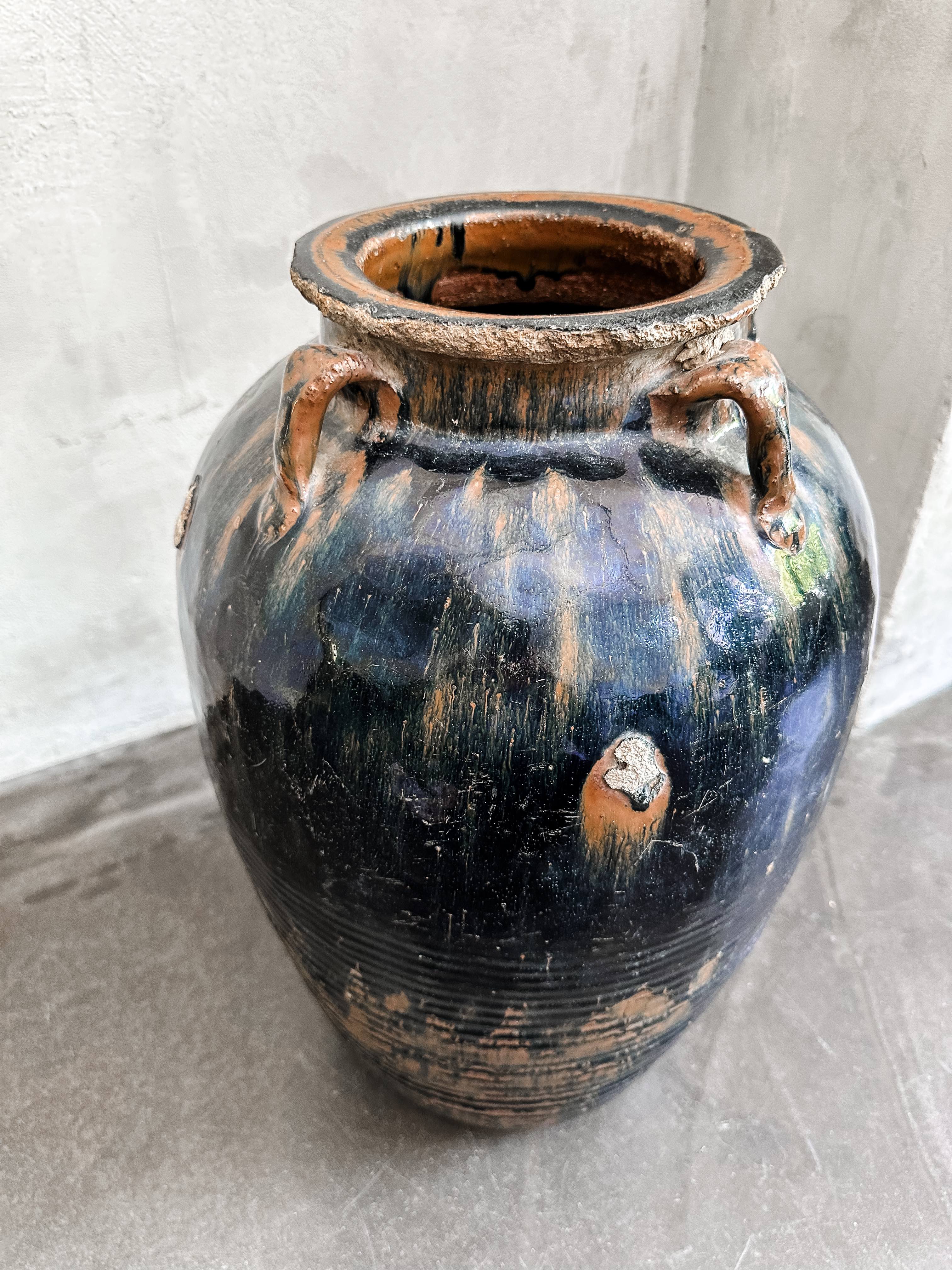 old Chinese urn vase