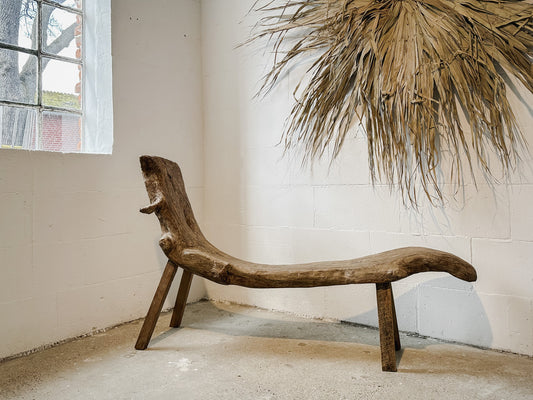 The sculptural primitive bench