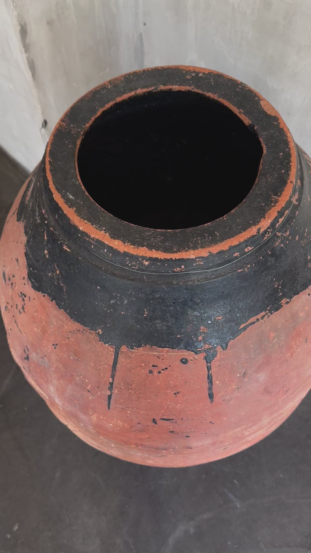 antique olive pot XXL