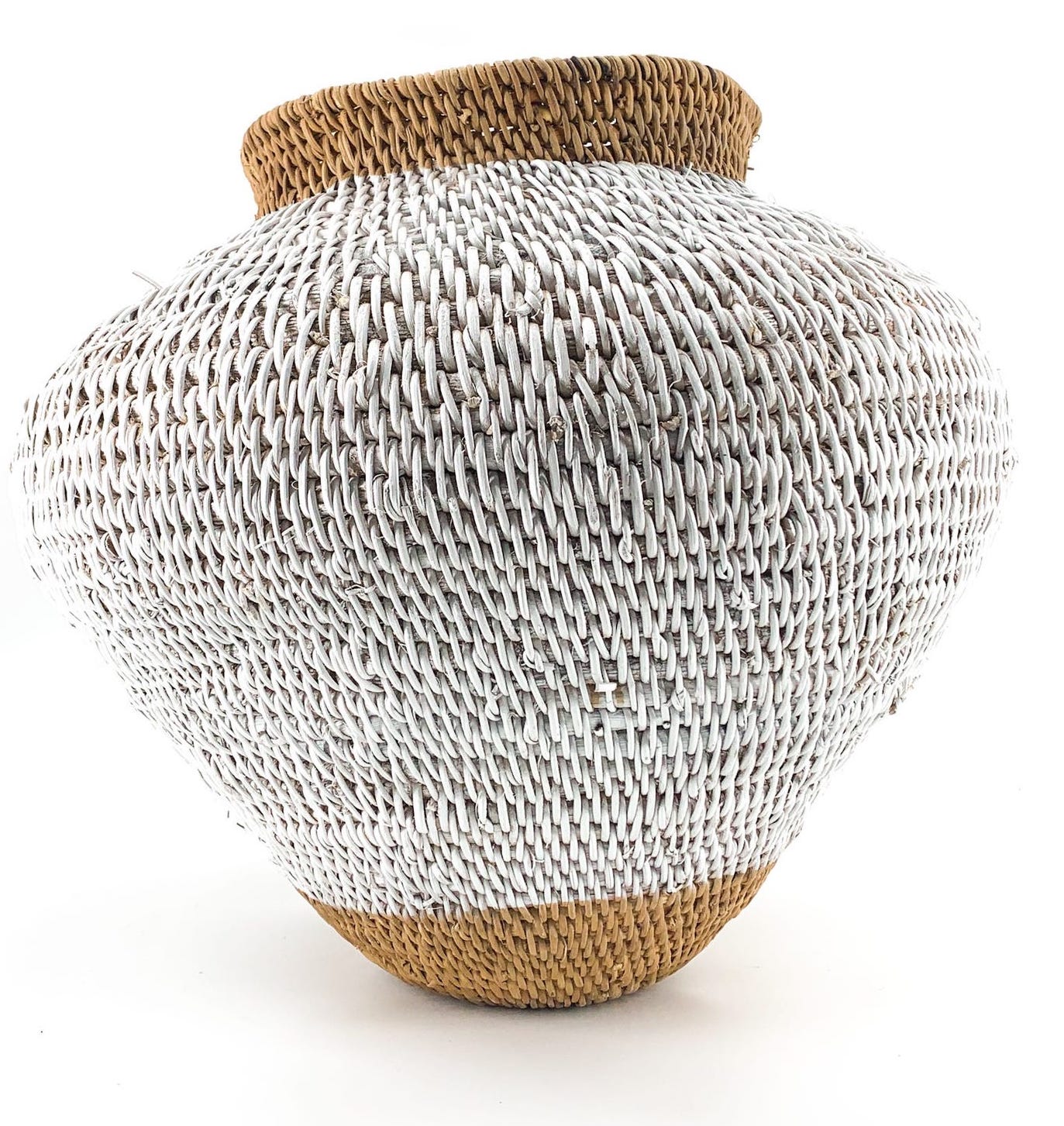 Buhera basket with natural-white stripes