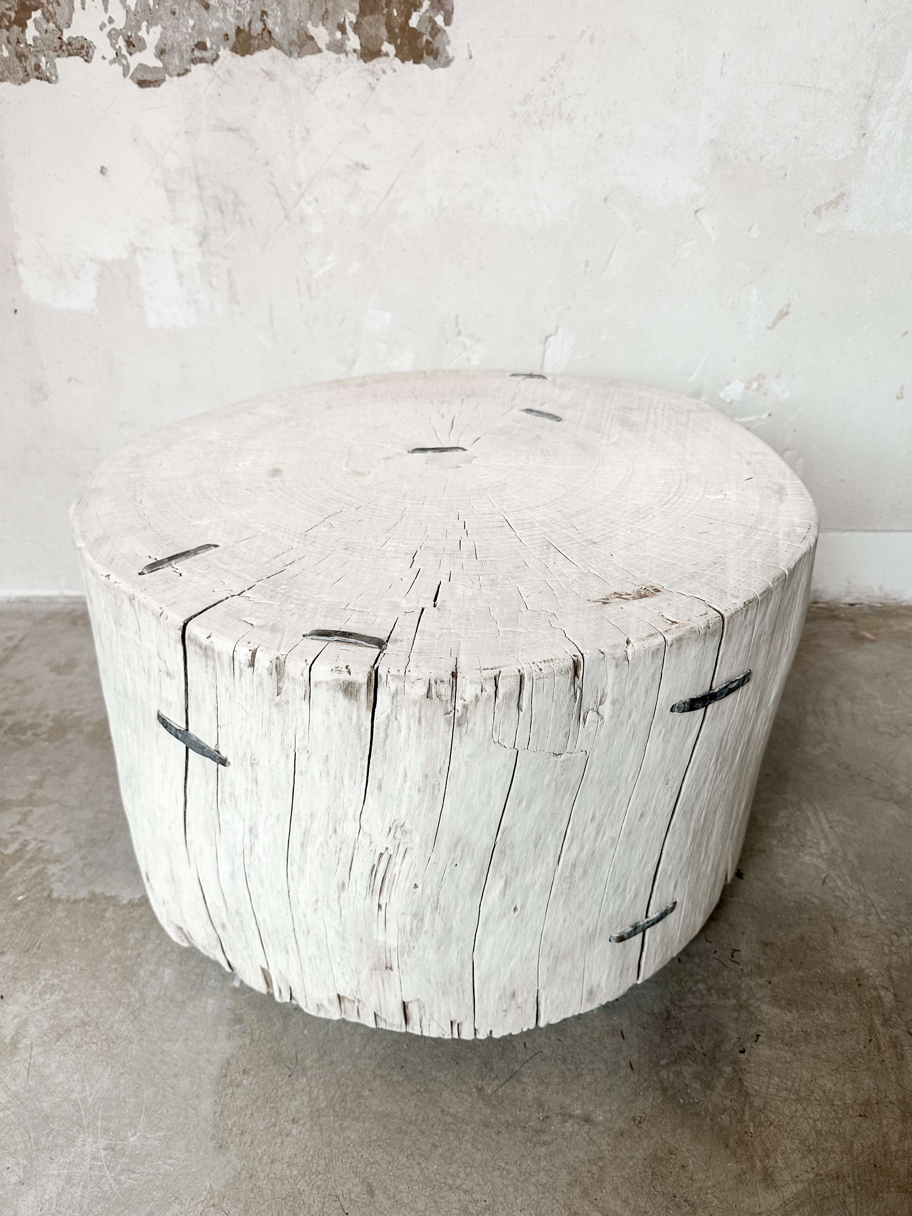 The coffee table "butcher's block round"