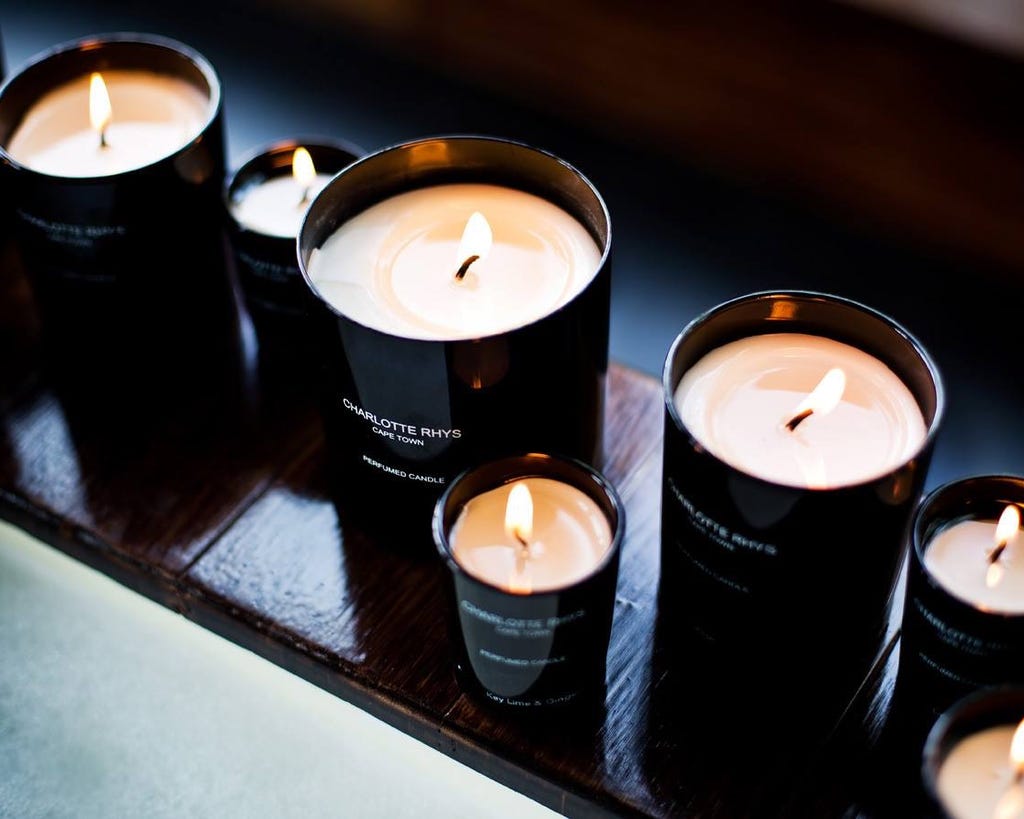 Gingerbread scented candle