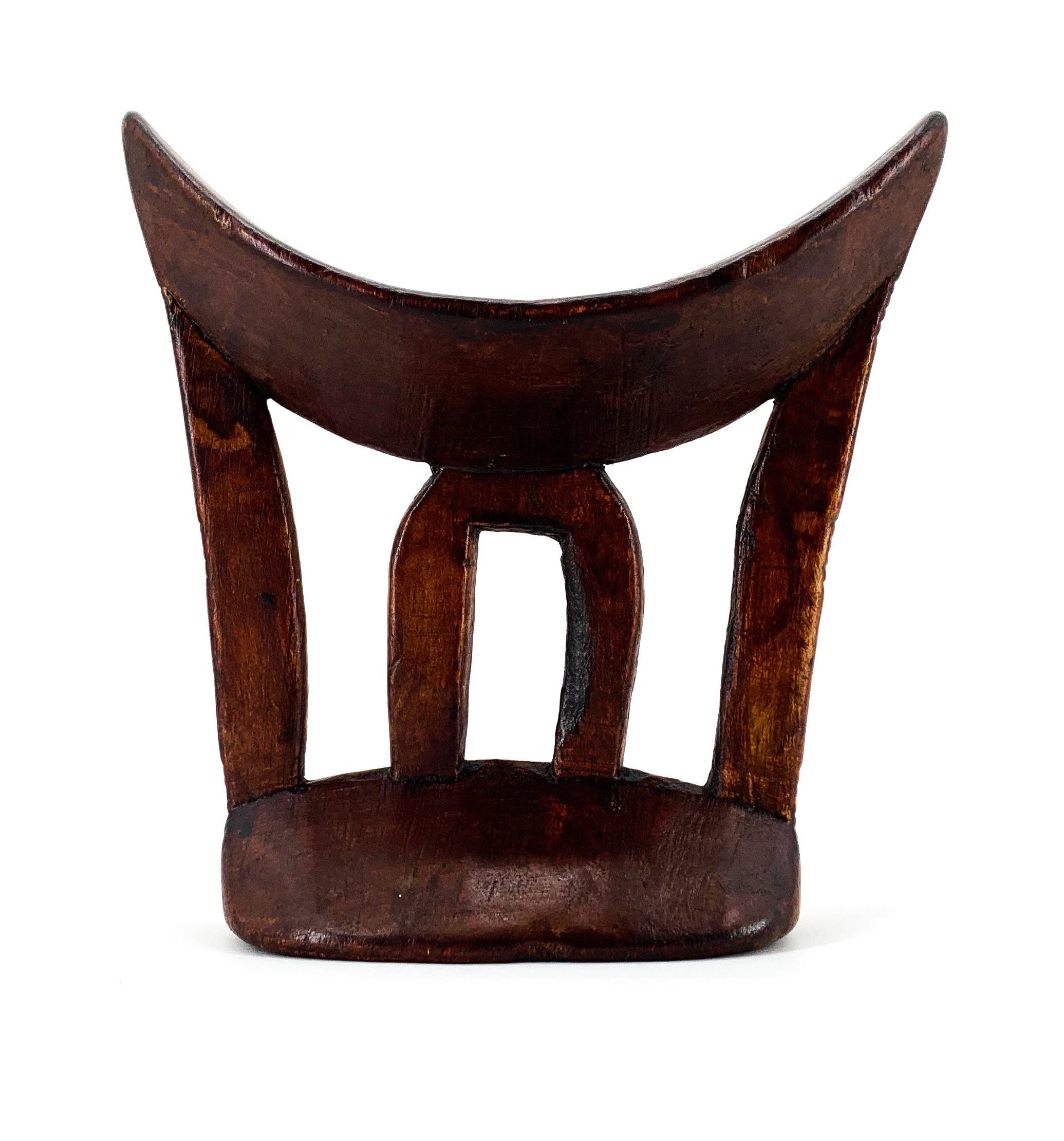 Headrest - Mo's Interior Art