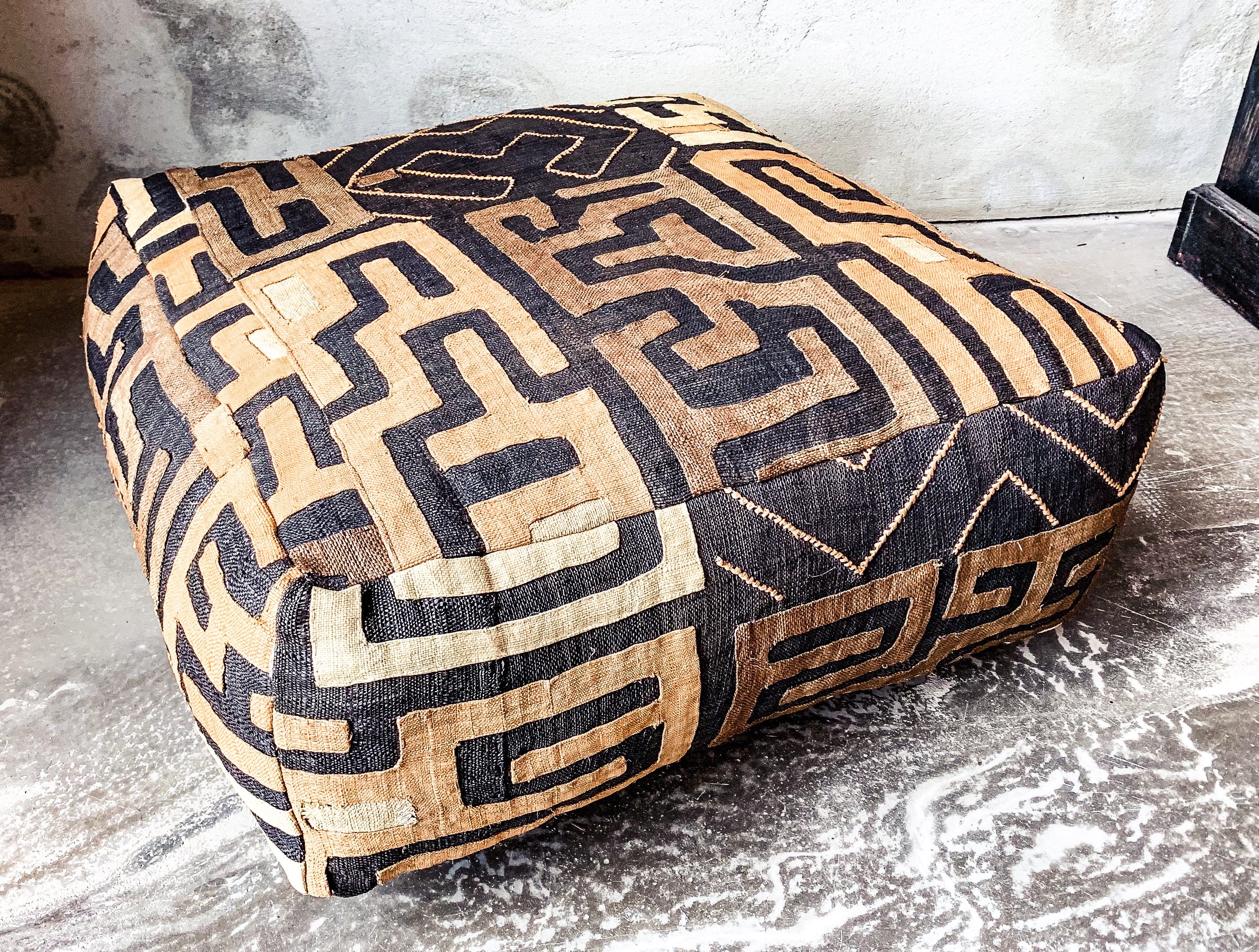 Kuba cloth vintage pouf