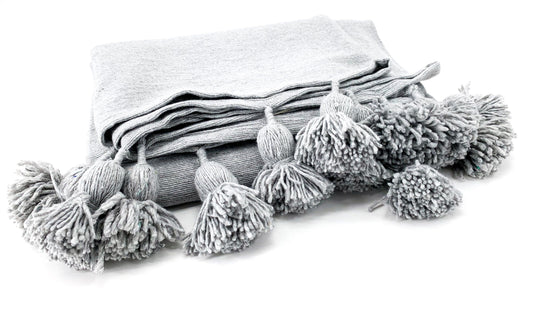 Pom Pom Decke - Mo's Interior Art