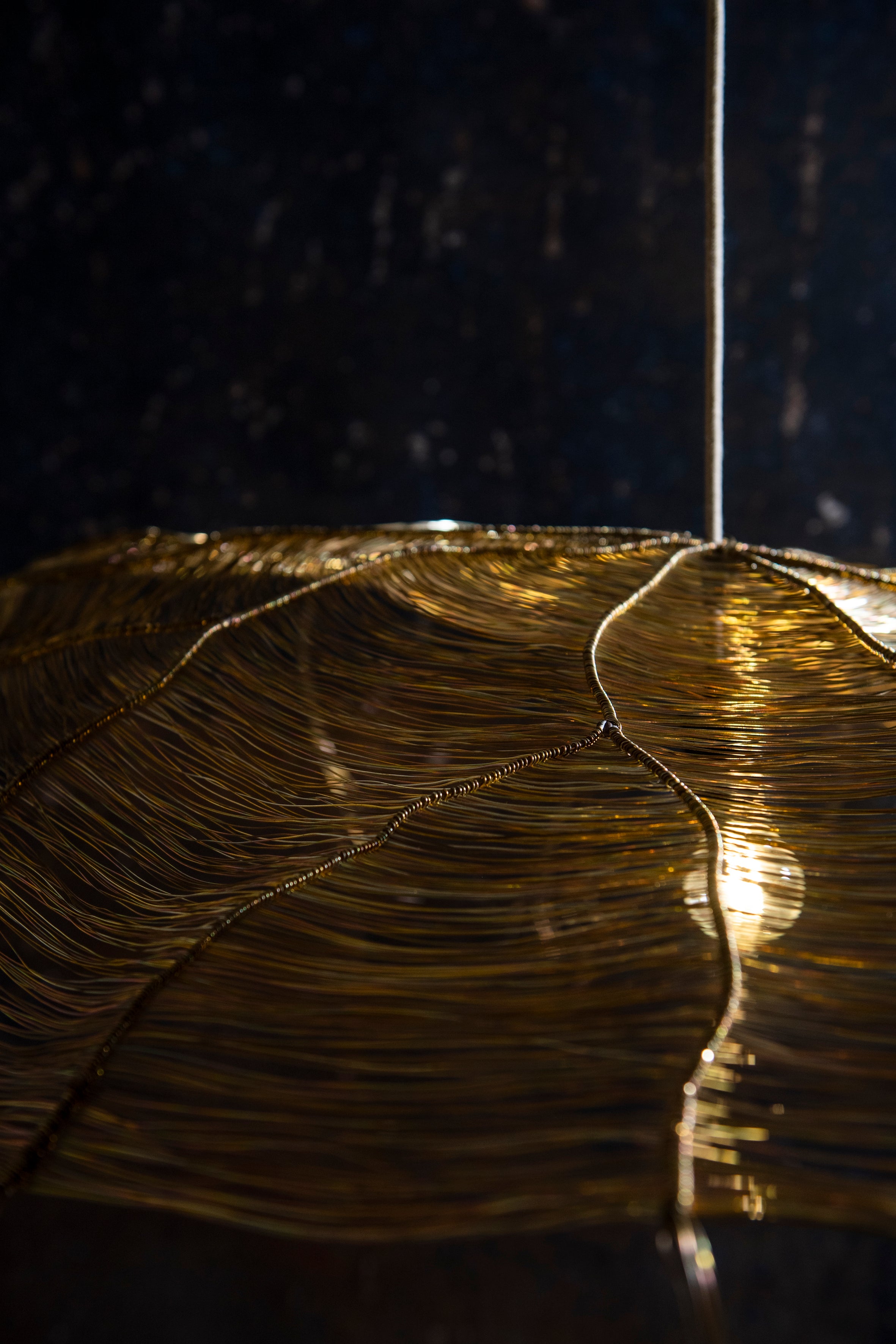 Hängeleuchte Rhizome gold