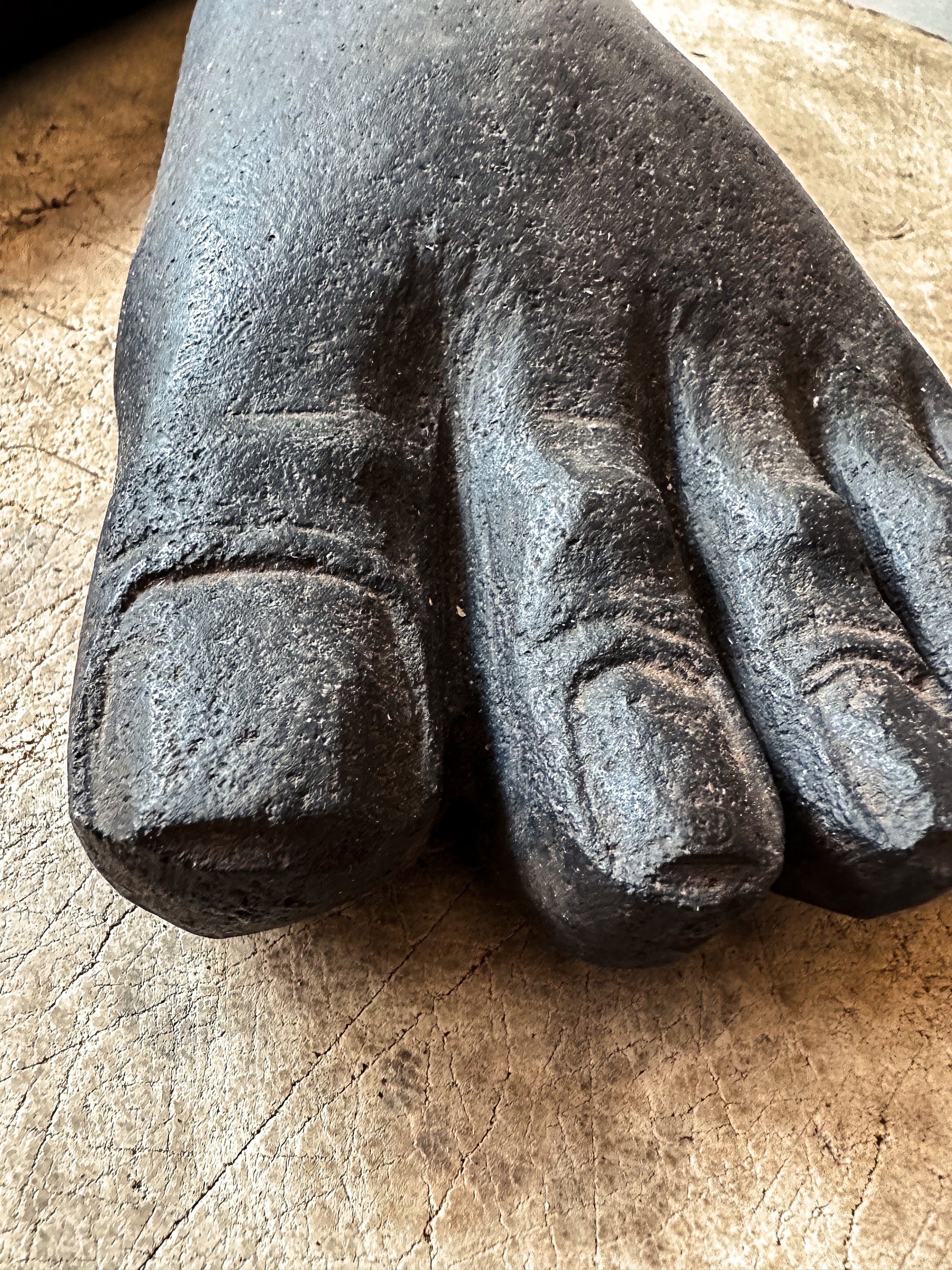 Buddha feet