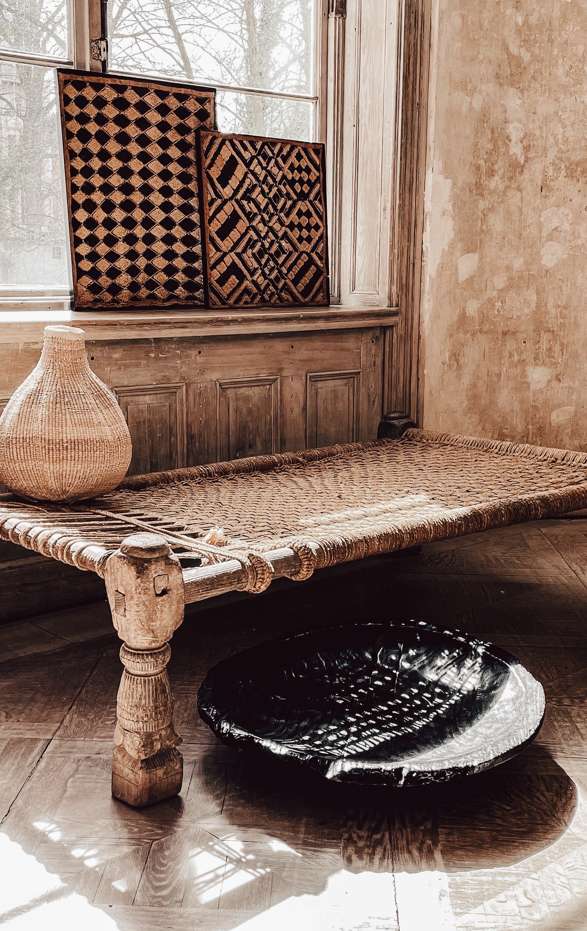 Indian vintage daybed / charpai