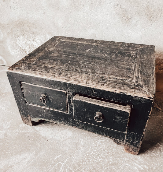 Vintage side table with 2 drawers