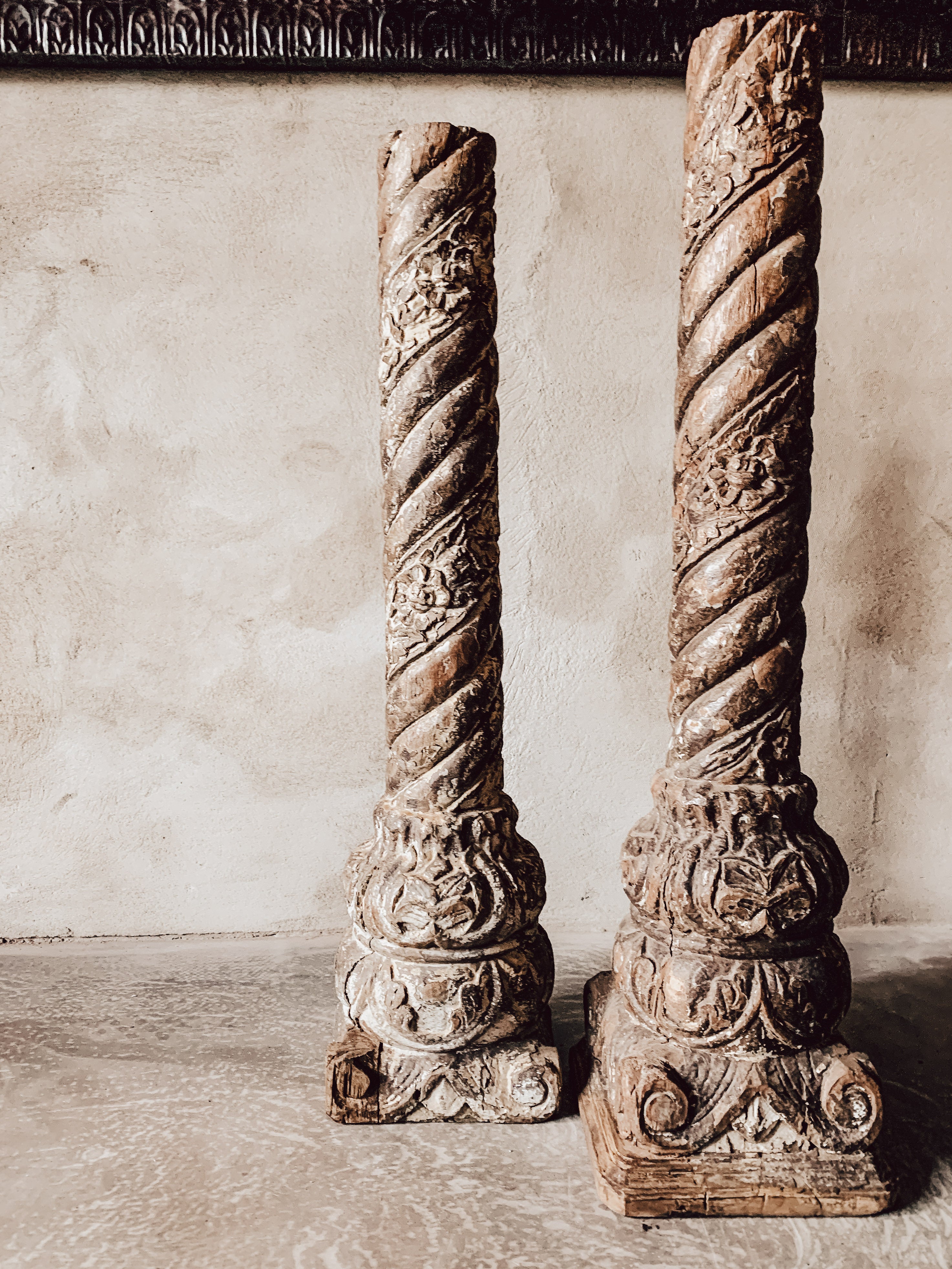 Candle holders old Indian columns, 1 pair