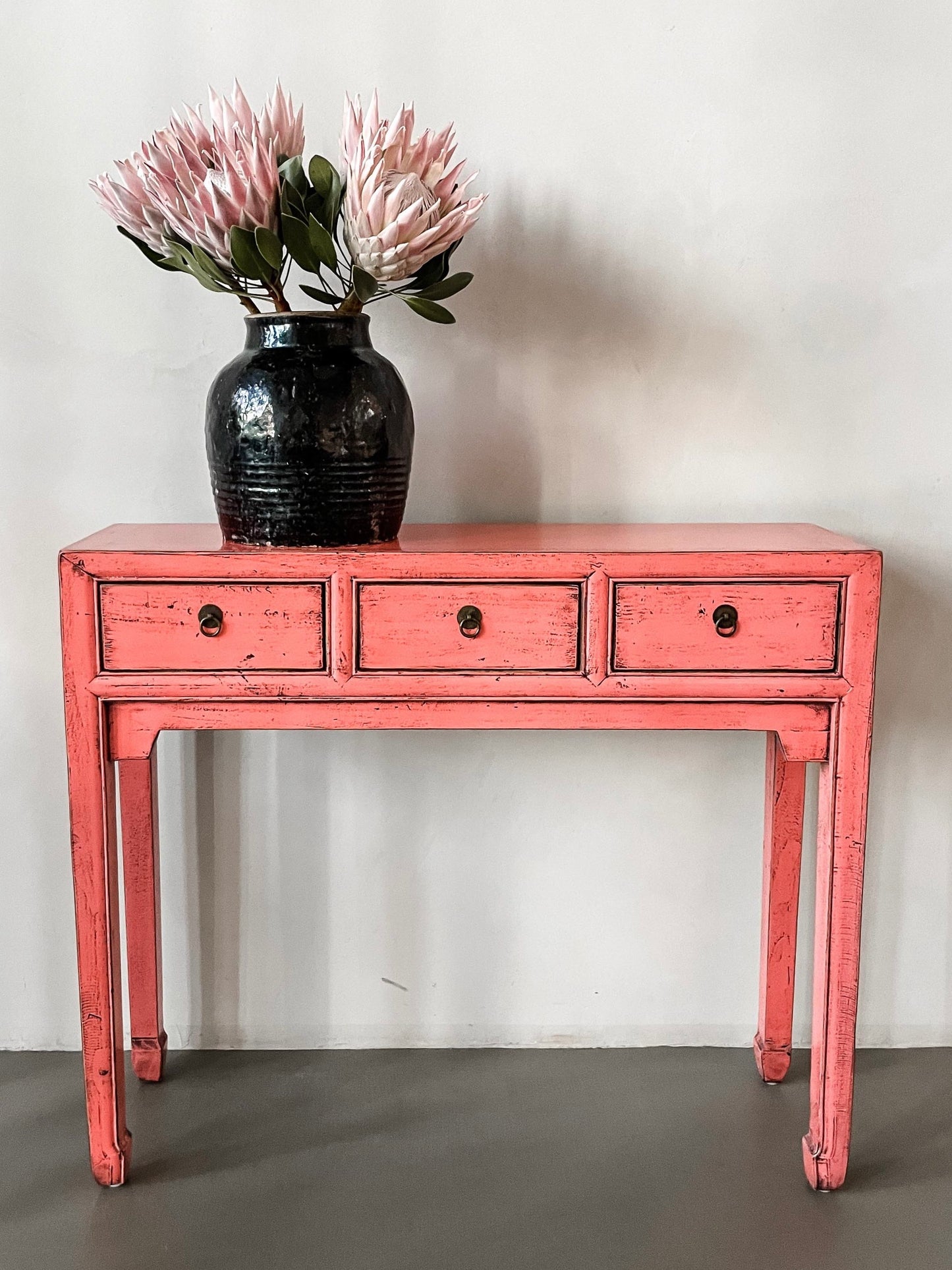 console table pink