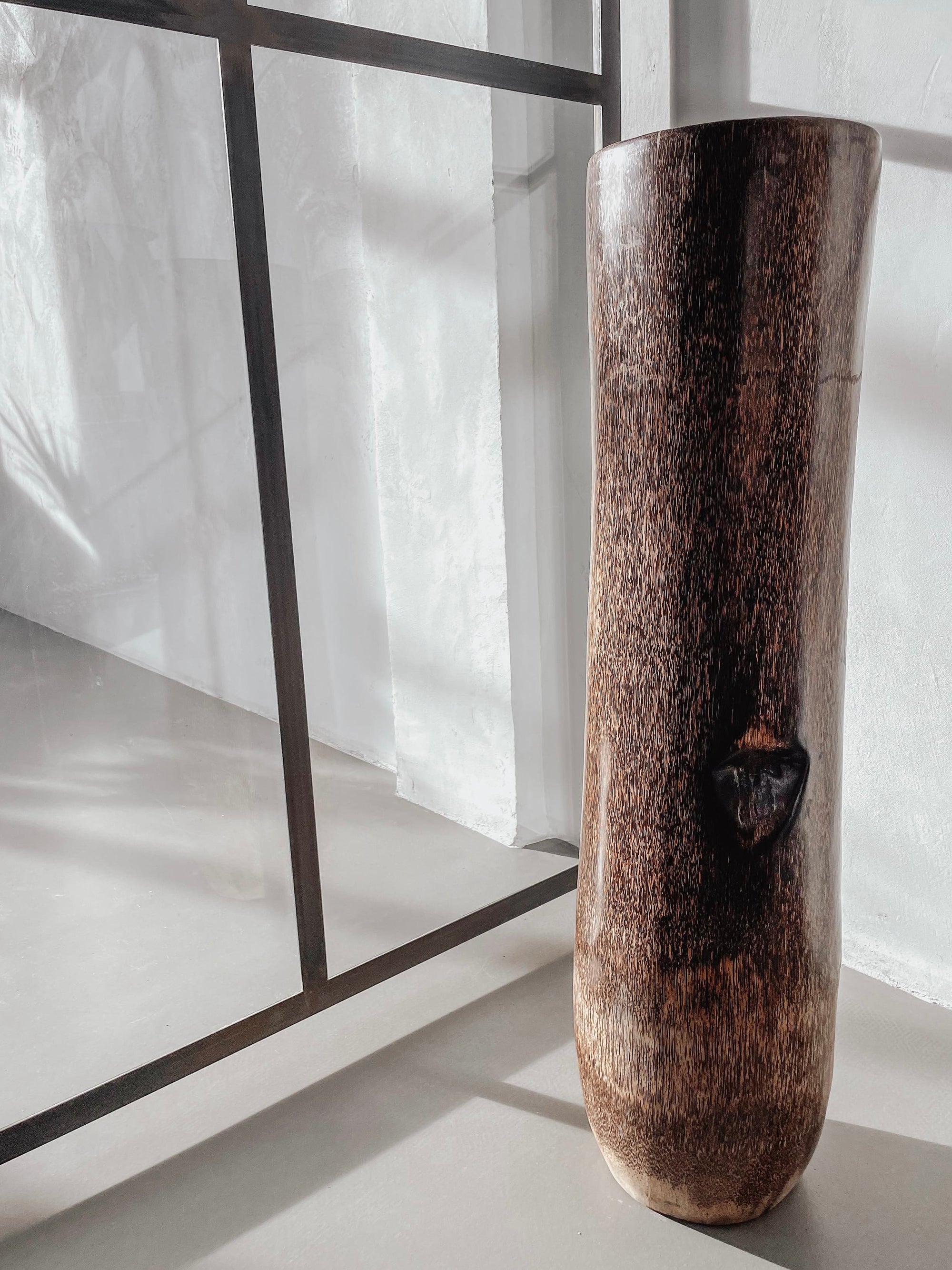 1m hohe Vase aus Palmenstamm