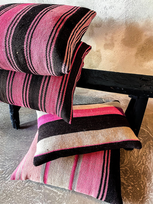 Fabulous Frazadas cushion #3