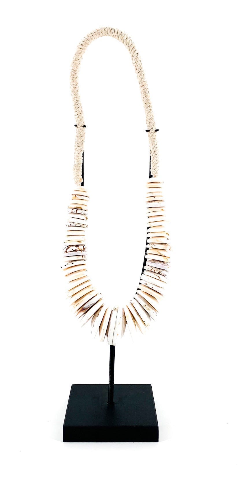 Shell necklace white on stand