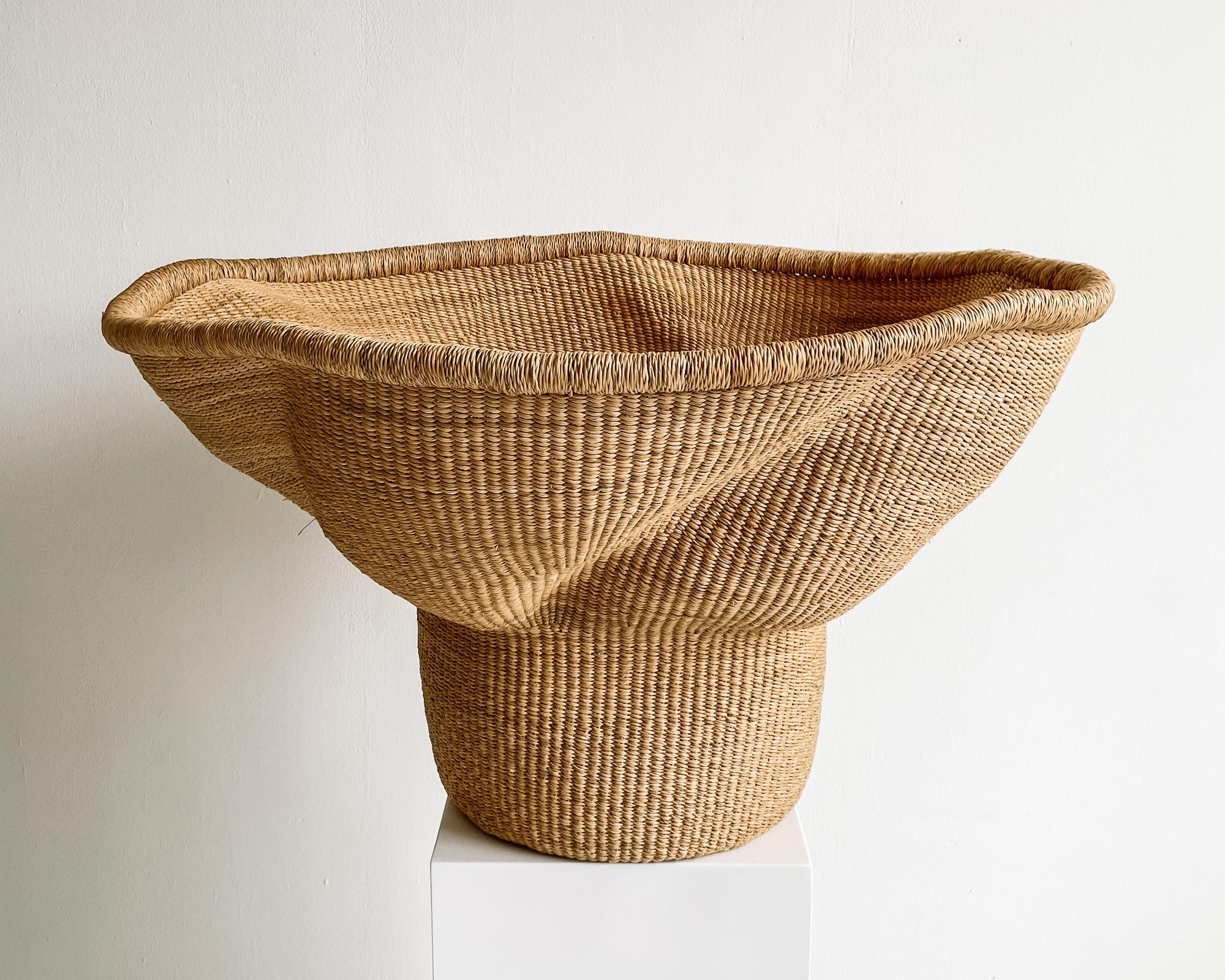 Wave Planter natural