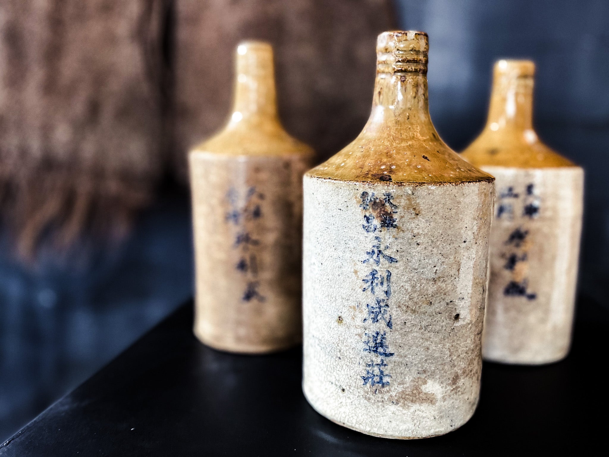 Alte Reisweinflasche aus Steingut #1